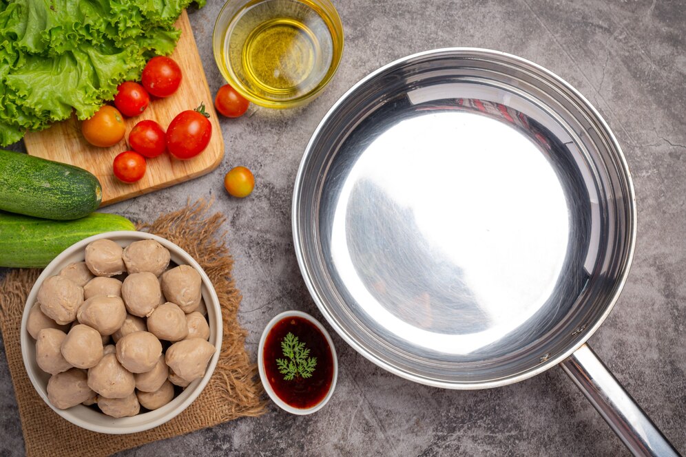 how to clean stainless steel pans